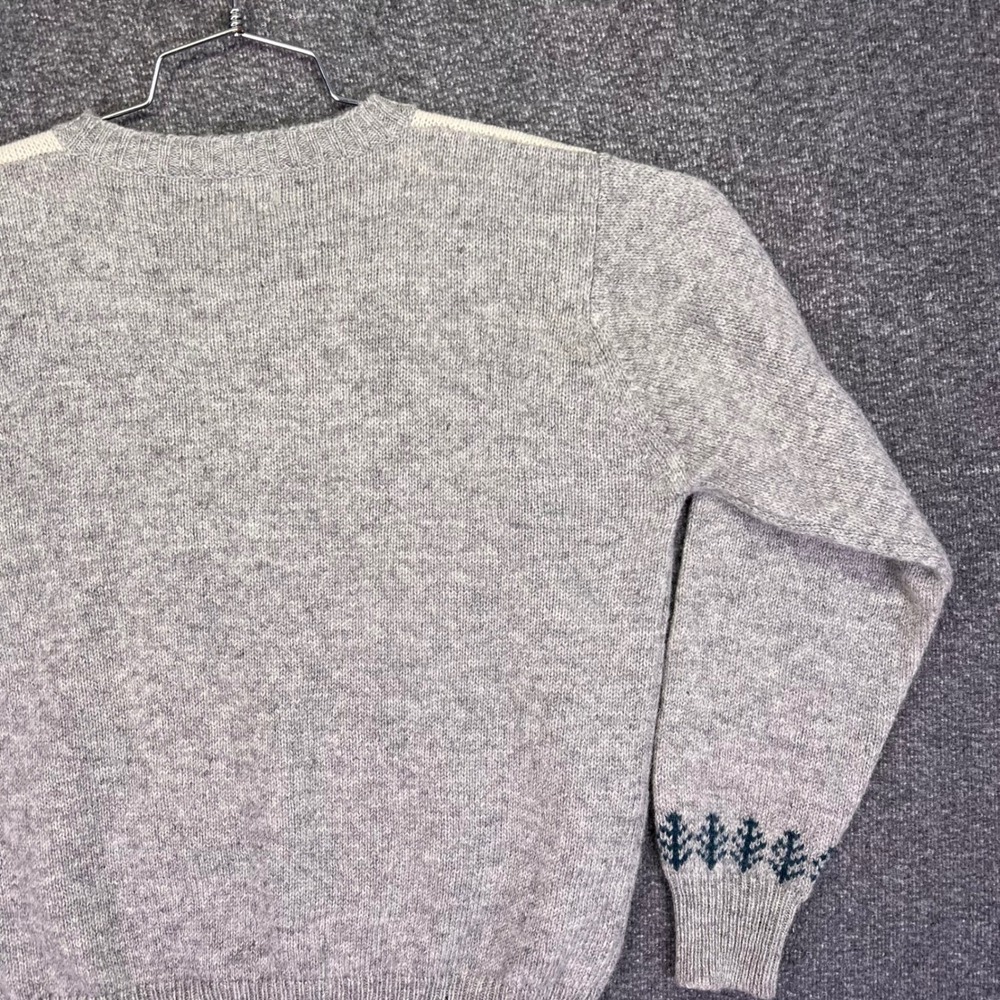 Orvis Cardinal Bird Cardigan Womens 42 Grey Shetland Wool Fair Isle Cabin Nature - Picture 15 of 16